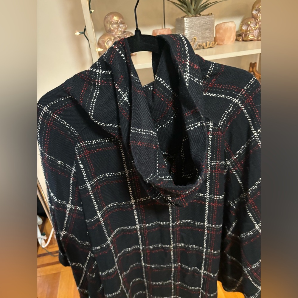 Bcbg Generation Cape - image 3